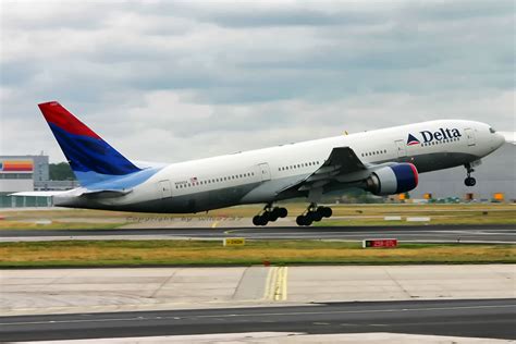 delta 777-200